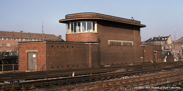 BR(SR) Norwood Junction signal box - c.02/1980.