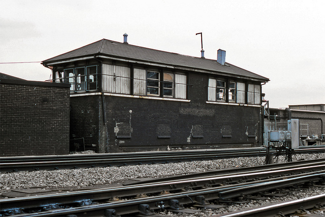 Queens Road front of signal box