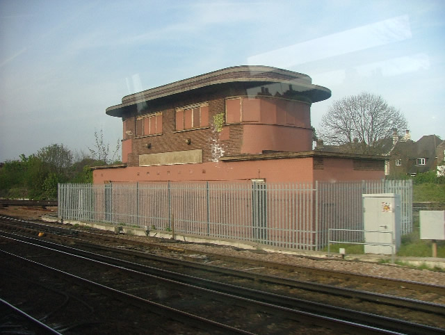 South Croydon signal box exterior taken in 2008 just before demolition