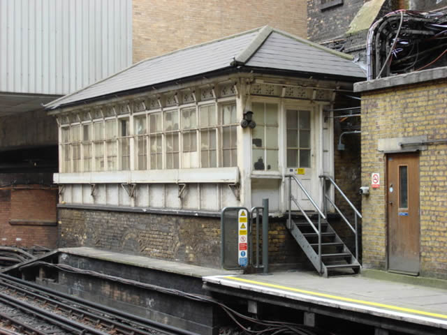 Liverpool street underground signal box